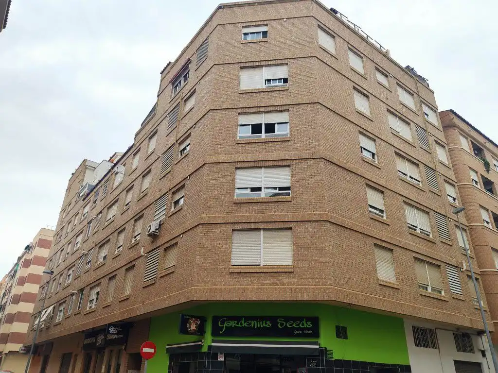 Vista exterior de Pis de lloguer en Castellón de la Plana / Castelló de la Plana amb Traster i Moblat