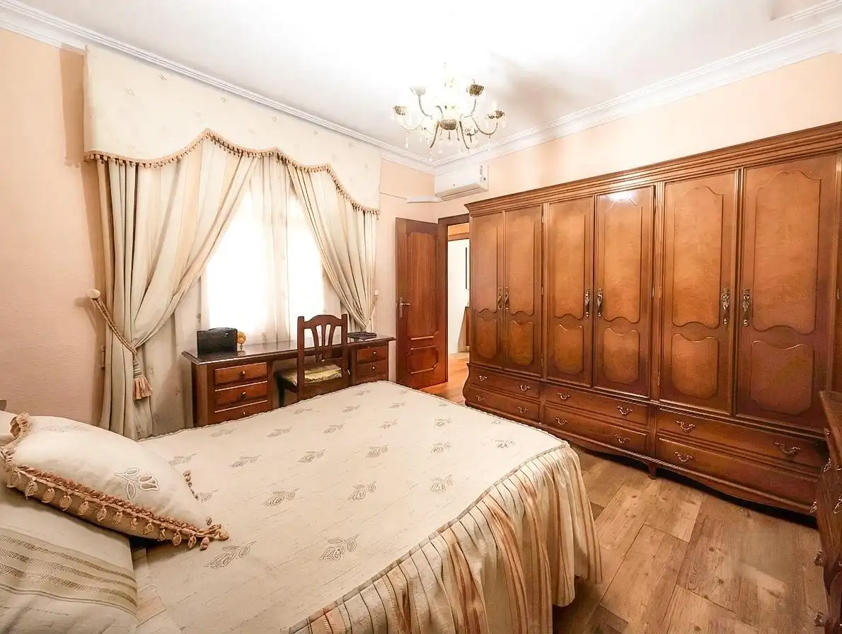 Dormitori de Pis en venda en Puertollano amb Aire condicionat, Parquet i Moblat