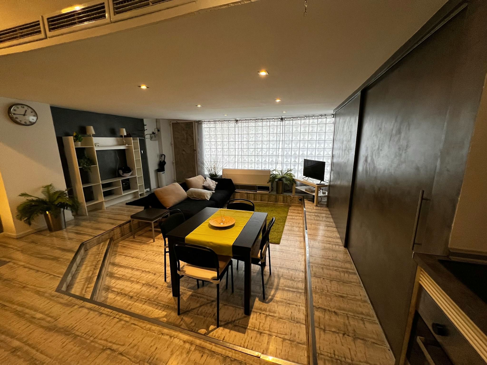 Living room of Flat for rent in  Madrid Capital  with Air Conditioner, Heating and Furnished