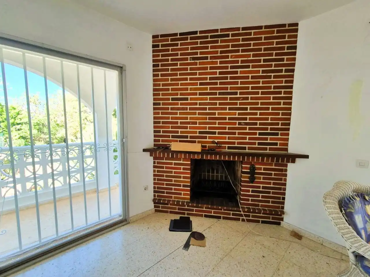 Sala de estar de Casa o chalet en venta en La Nucia con Jardín privado y Terraza