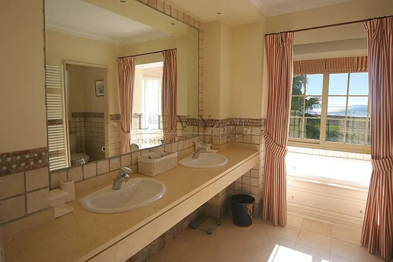 Villa avec piscine à vendre à Nueva Andalucía, imagen 12