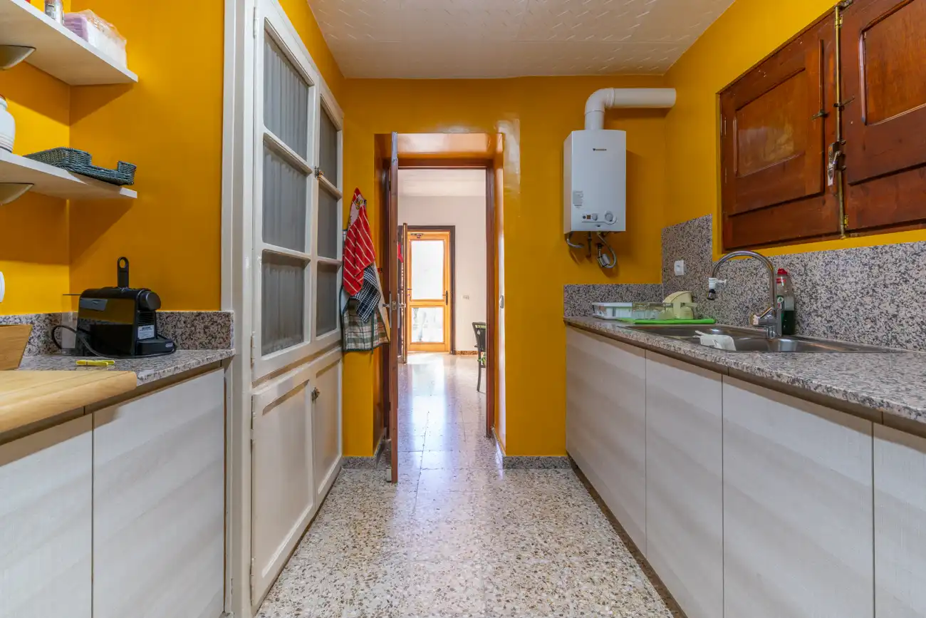 Cuina de Casa o xalet en venda en Tortosa amb Calefacció, Jardí privat i Terrassa