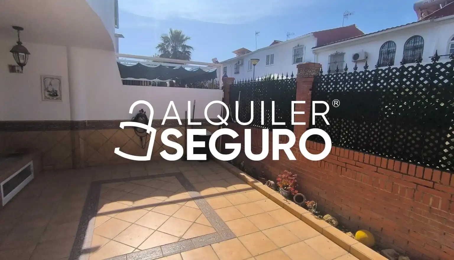 Jardín de Casa o chalet de alquiler en  Sevilla Capital con Aire acondicionado