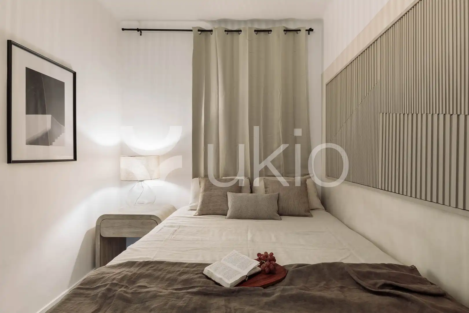 Habitación de Apartamento de alquiler en Barcelona con Aire acondicionado, Calefacción y Amueblado