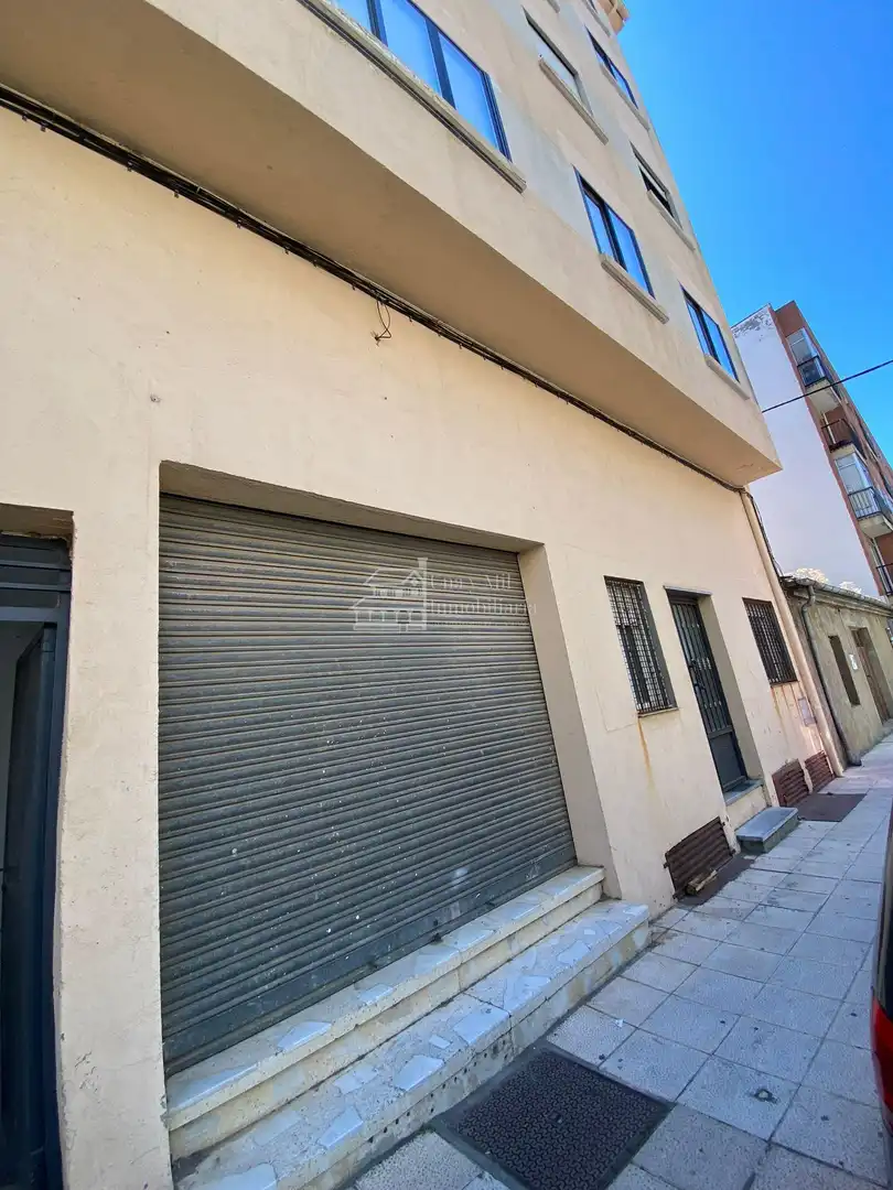 Vista exterior de Local de alquiler en Guijuelo