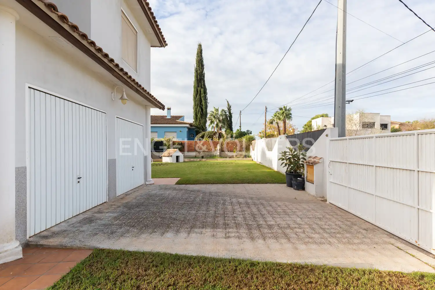 Vista exterior de Casa o chalet de alquiler en Serra con Calefacción, Jardín privado y Parquet