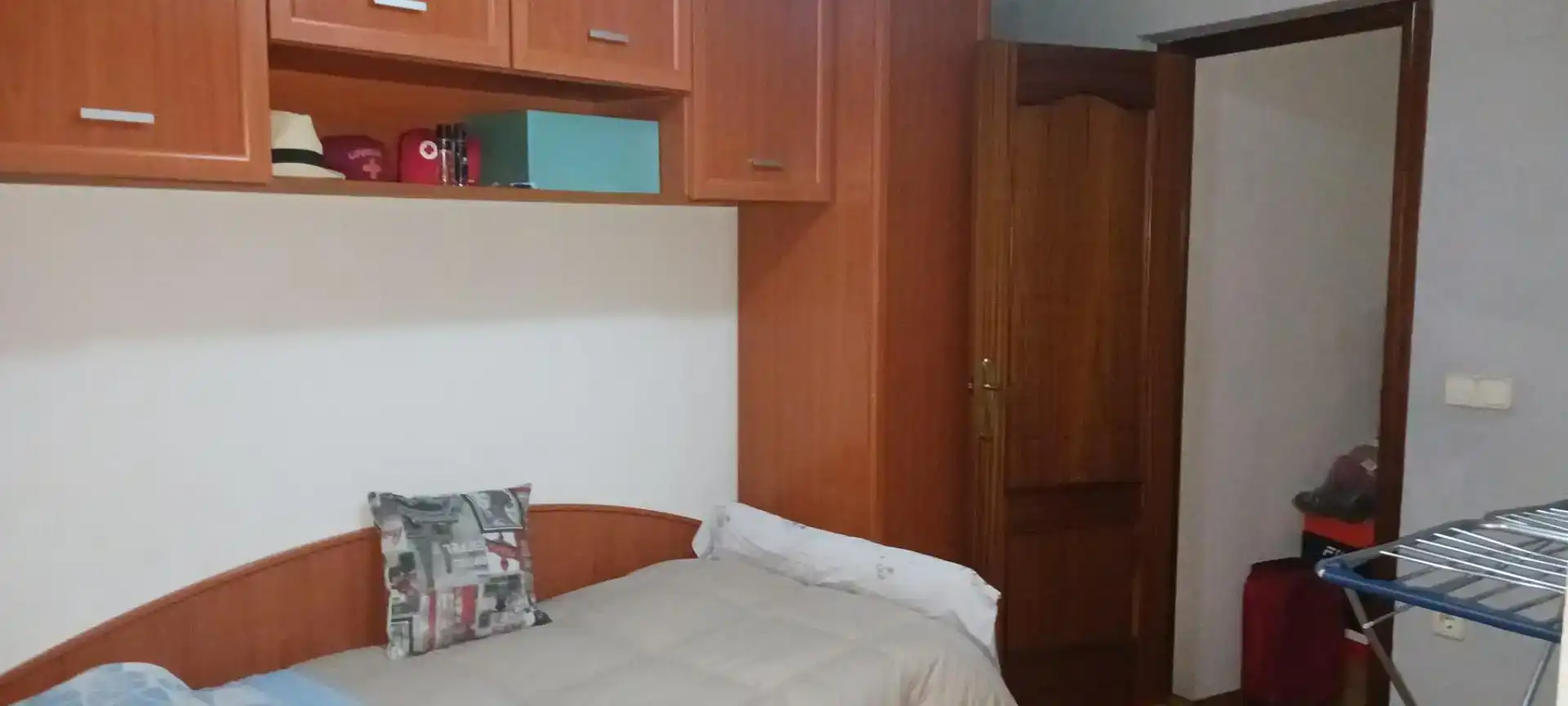 Dormitori de Casa adosada en venda en Huelma, Jaén
