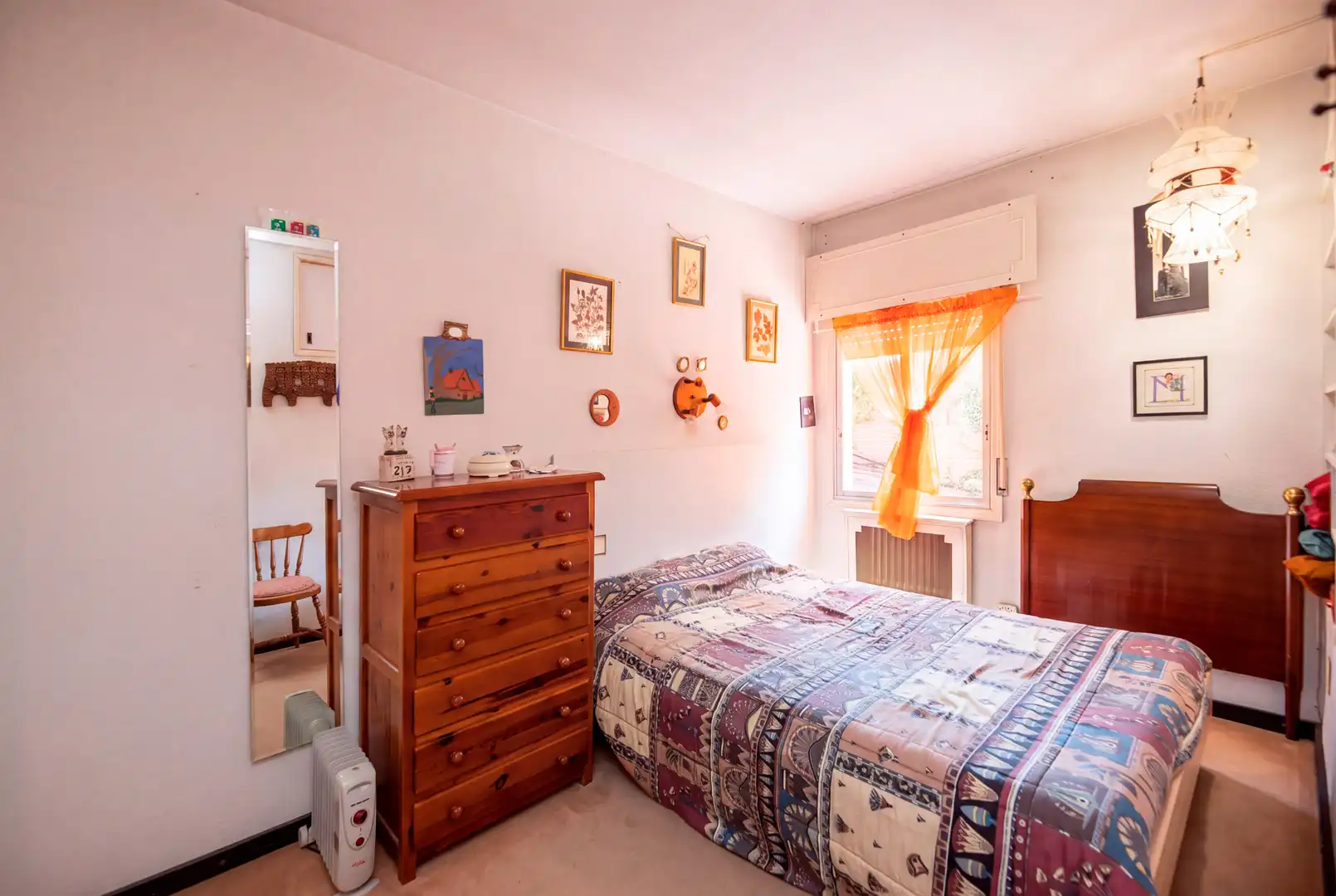 Habitación de Casa adosada en venta en Madrid con Calefacción, Jardín privado y Trastero