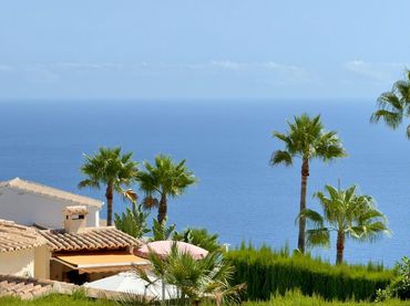 Villa mit Pool zum Verkauf in Calle Calle Magnolias 3-7