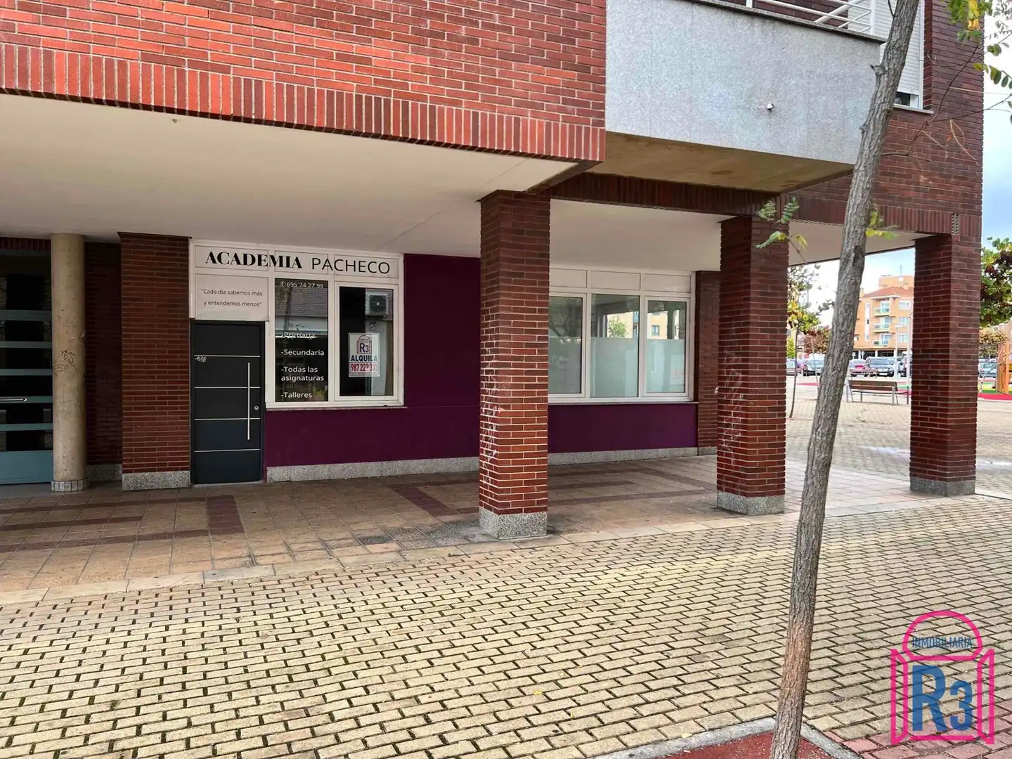 Geschaftsraum zur Miete in León Capital 