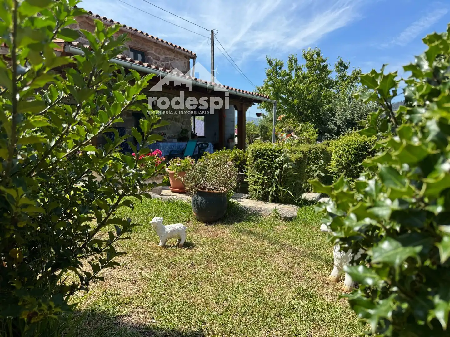 Jardí de Casa o xalet en venda en Arbo amb Moblat