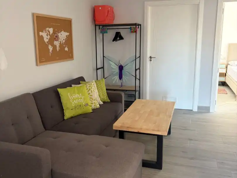Sala d'estar de Casa o xalet en venda en Carmona amb Aire condicionat, Jardí privat i Terrassa