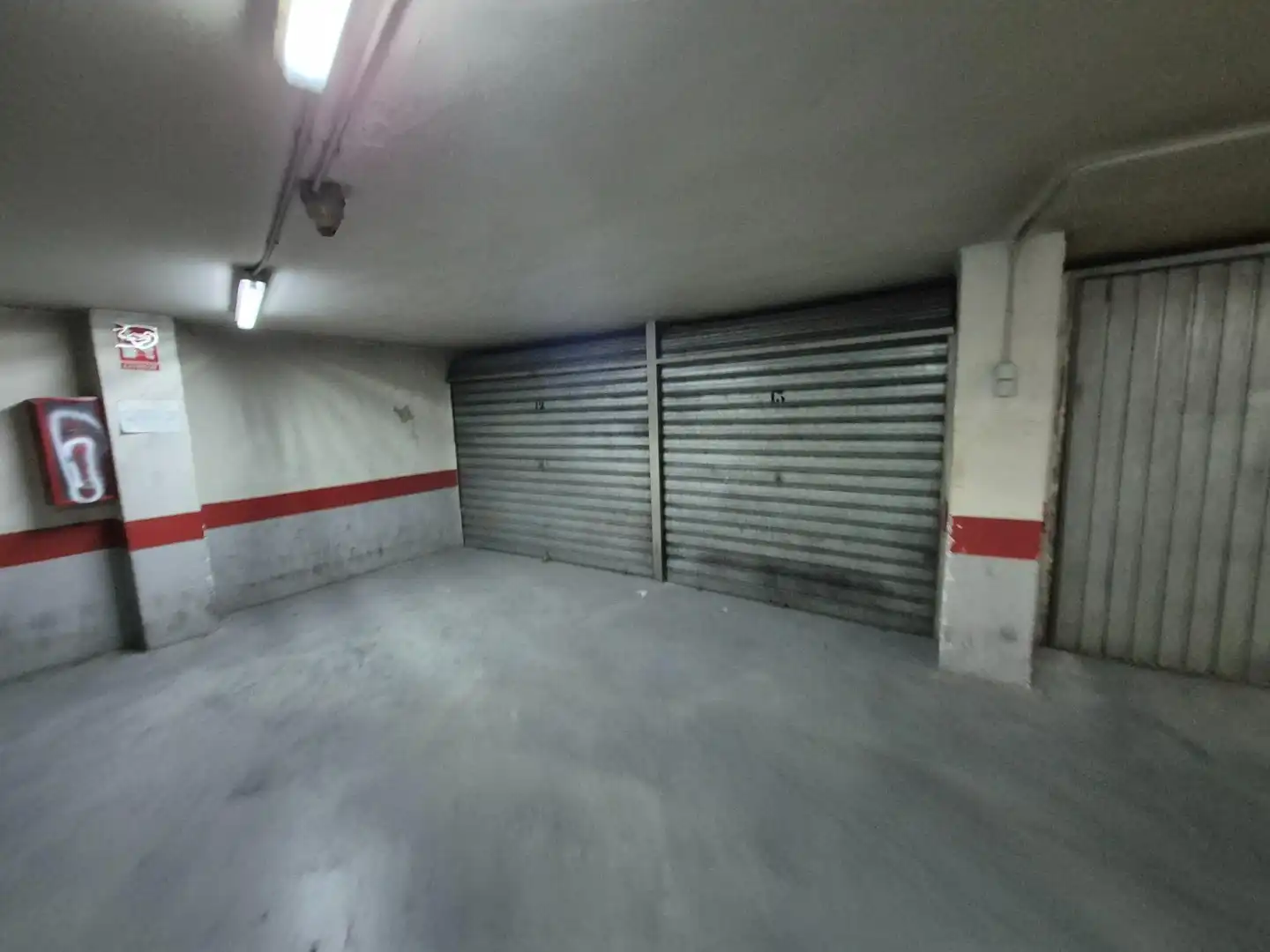 Parkplatz von Garage zum Verkauf in Elda