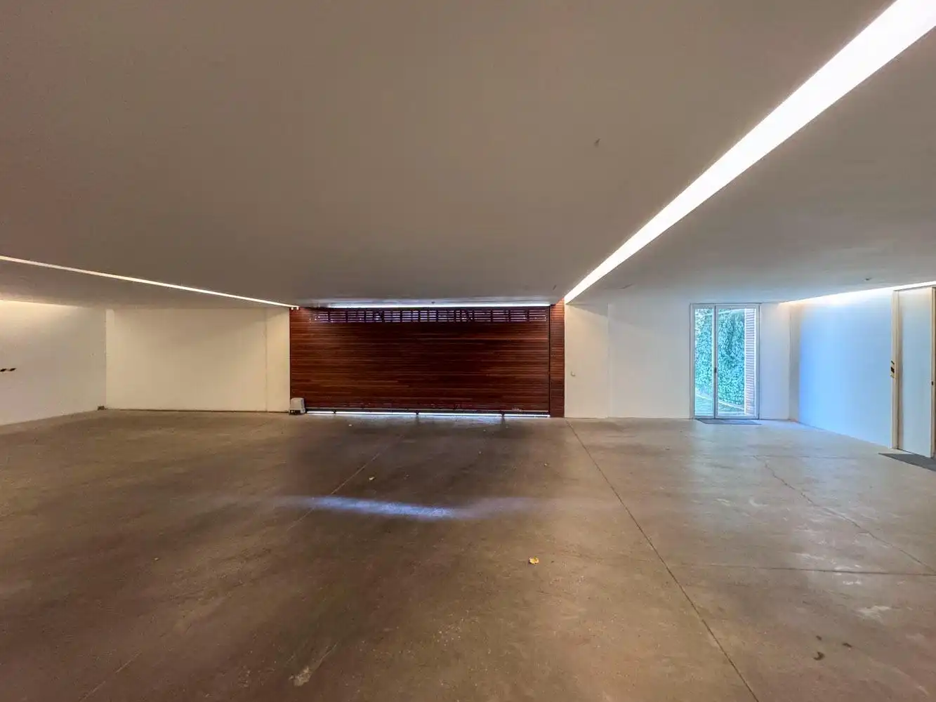 Houses for sale in Madrid  with Air Conditioner, Heating and Private garden