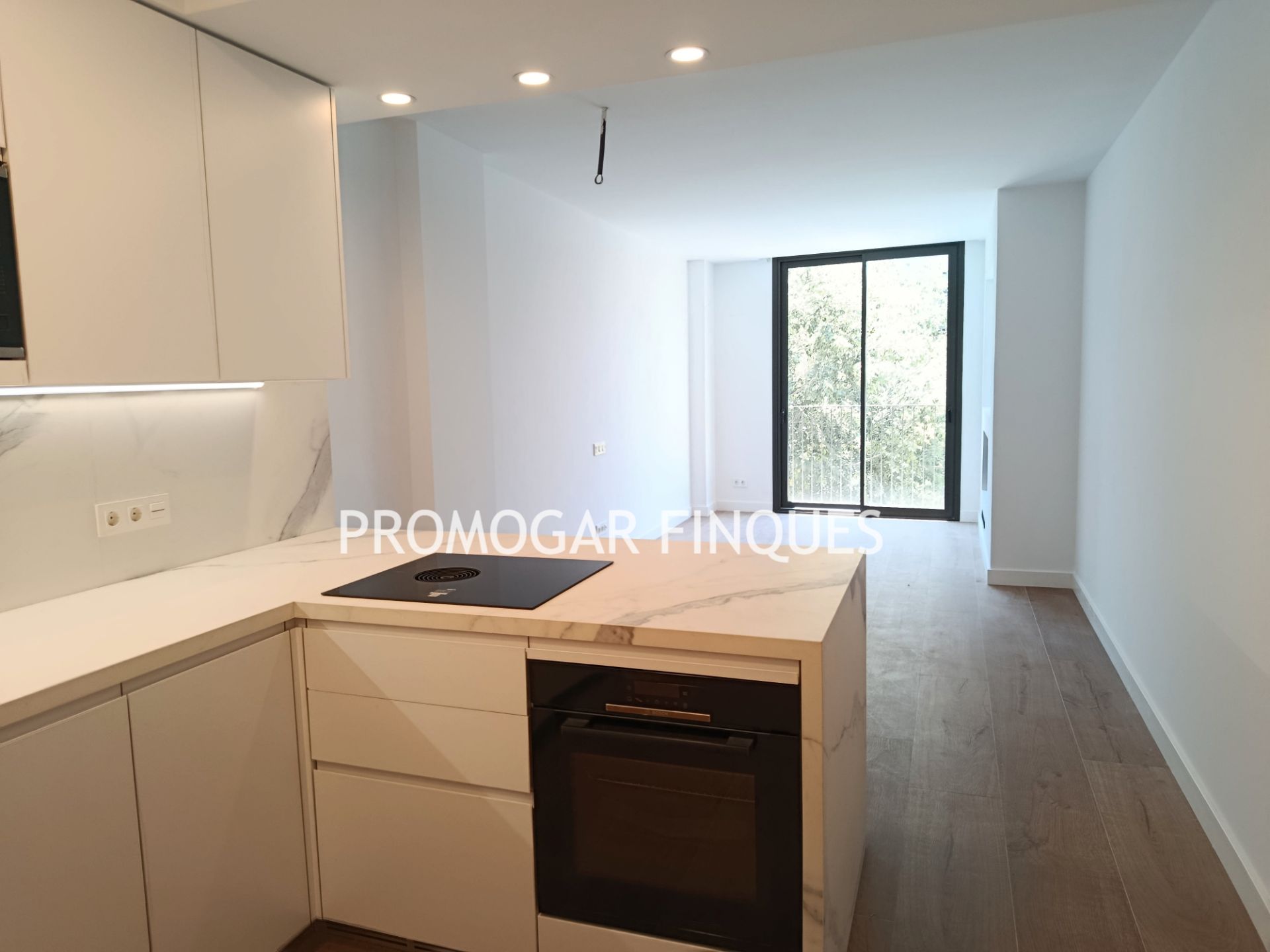 Cuina de Àtic en venda en Sant Feliu de Llobregat amb Aire condicionat, Calefacció i Forn