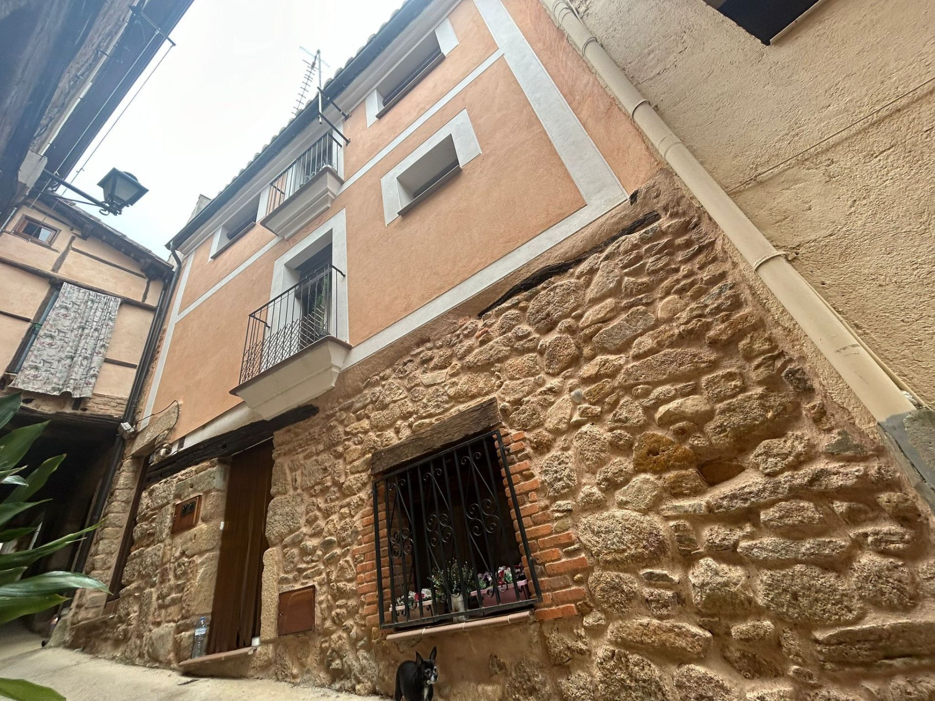 Exterior view of Single-family semi-detached for sale in Torre de Don Miguel  with Furnished