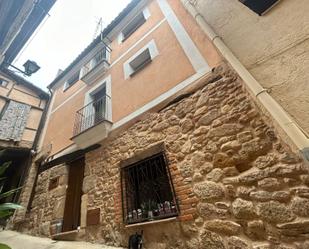 Vista exterior de Casa adosada en venda en Torre de Don Miguel