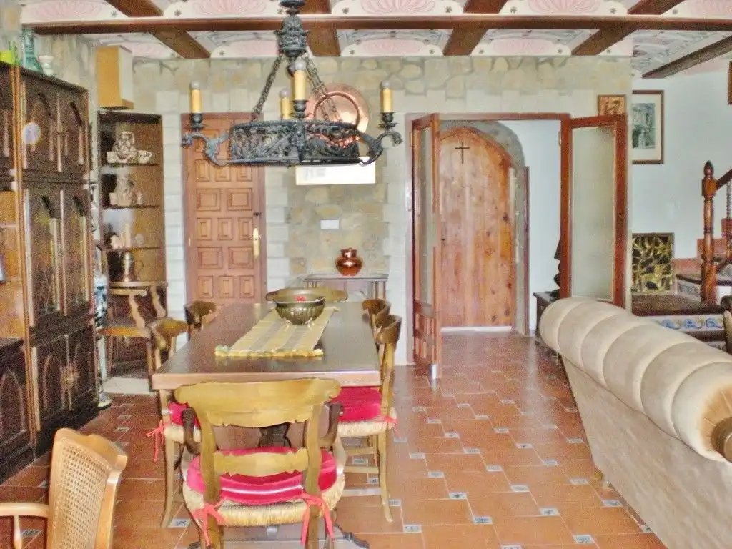 Comedor de Casa o chalet en venta en Alpuente con Calefacción, Terraza y Horno