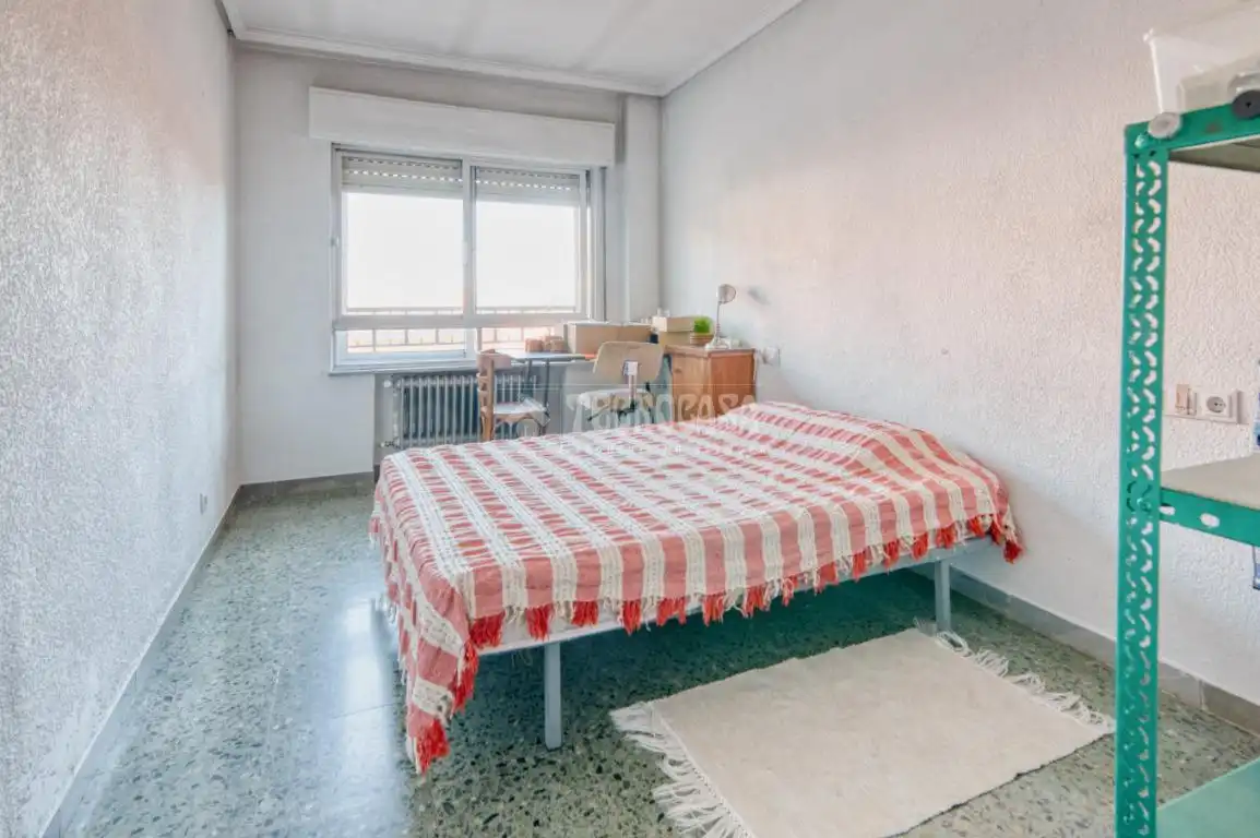 Bedroom of Flat for sale in Salamanca  with Heating and Balcony