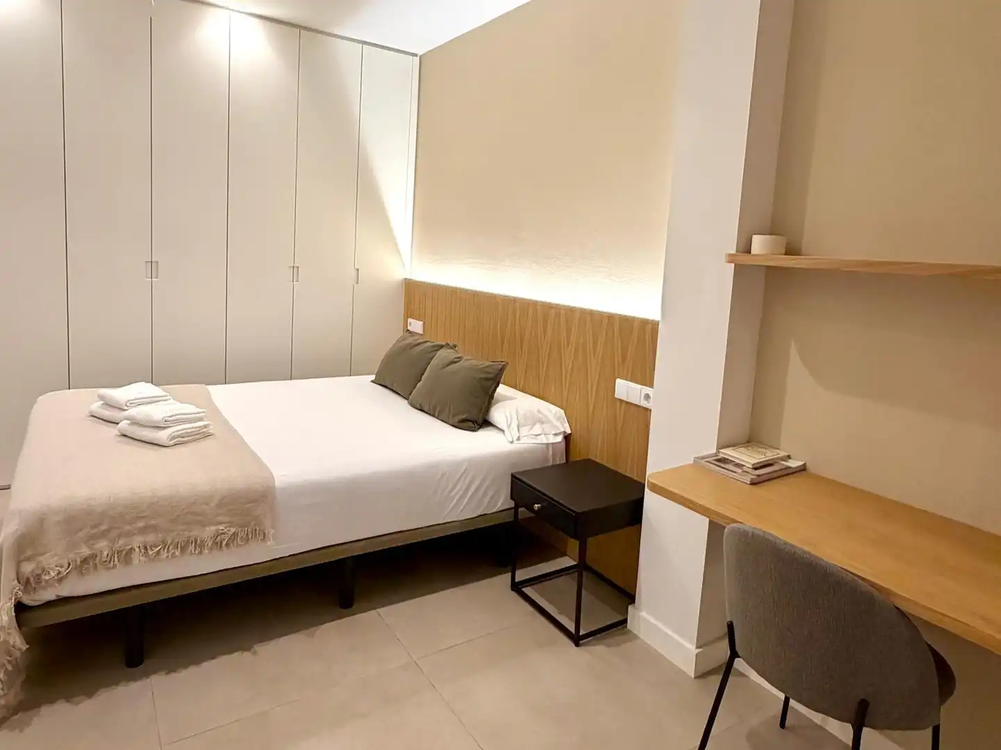 Habitación de Loft en venta en Sevilla con Aire acondicionado, Calefacción y Amueblado