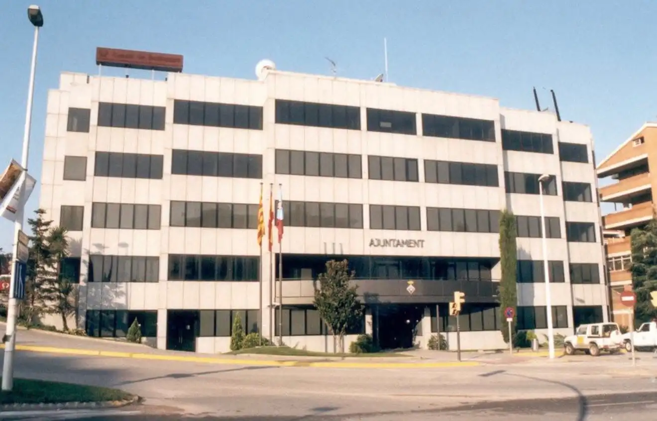 Vista exterior de Pis en venda en Sant Andreu de la Barca amb Forn i Balcó