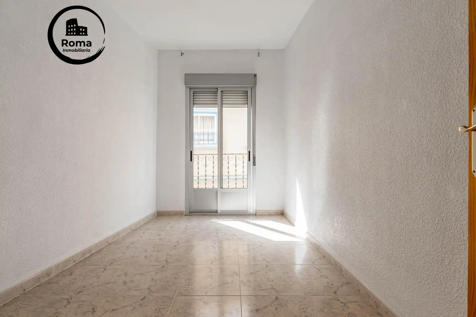 Dormitori de Casa o xalet en venda en Guadix