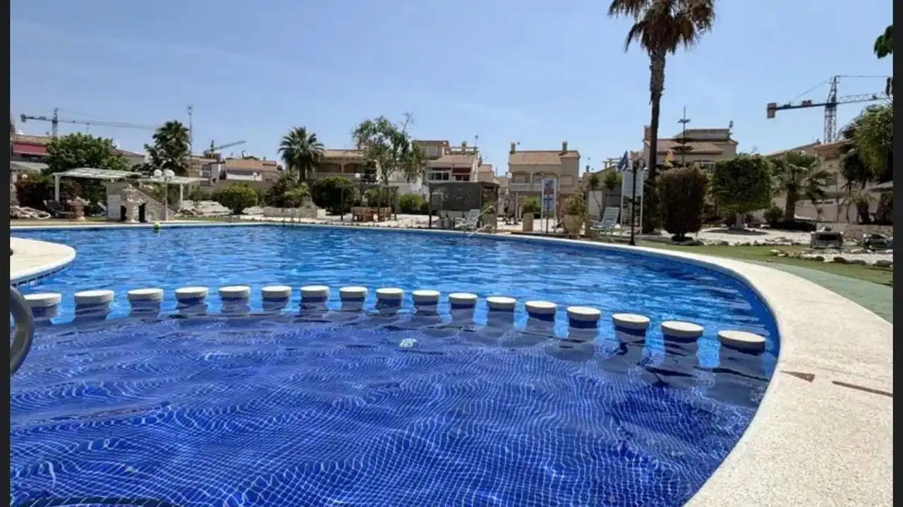 Chalet con terraza en venta en Orihuela Costa