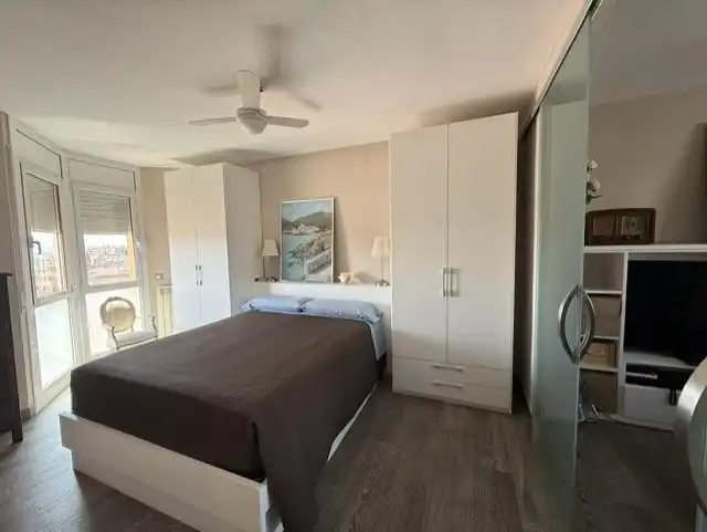 Habitación de Piso en venta en Sabadell con Calefacción y Terraza