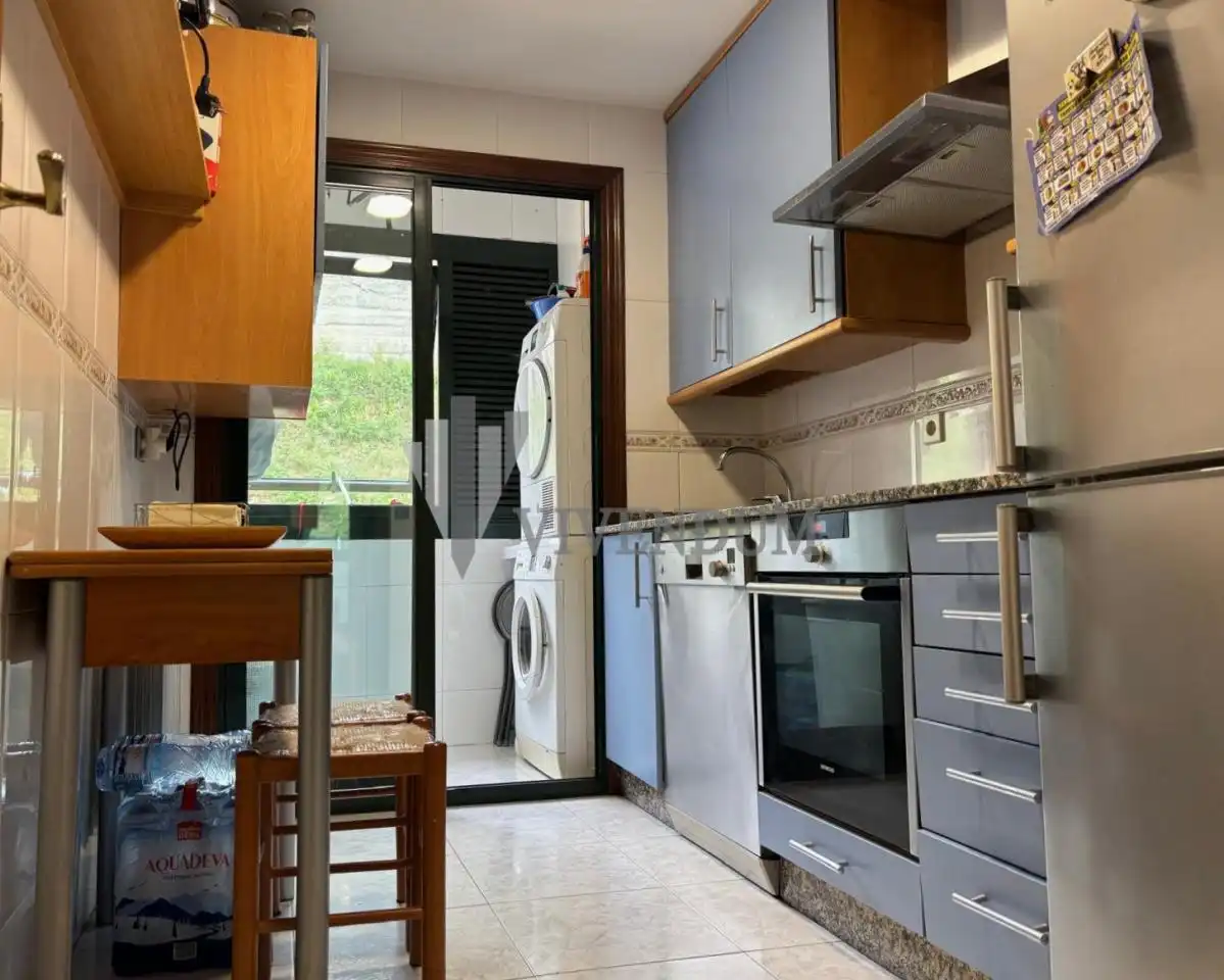 Kitchen of Flat for sale in Lavadores
