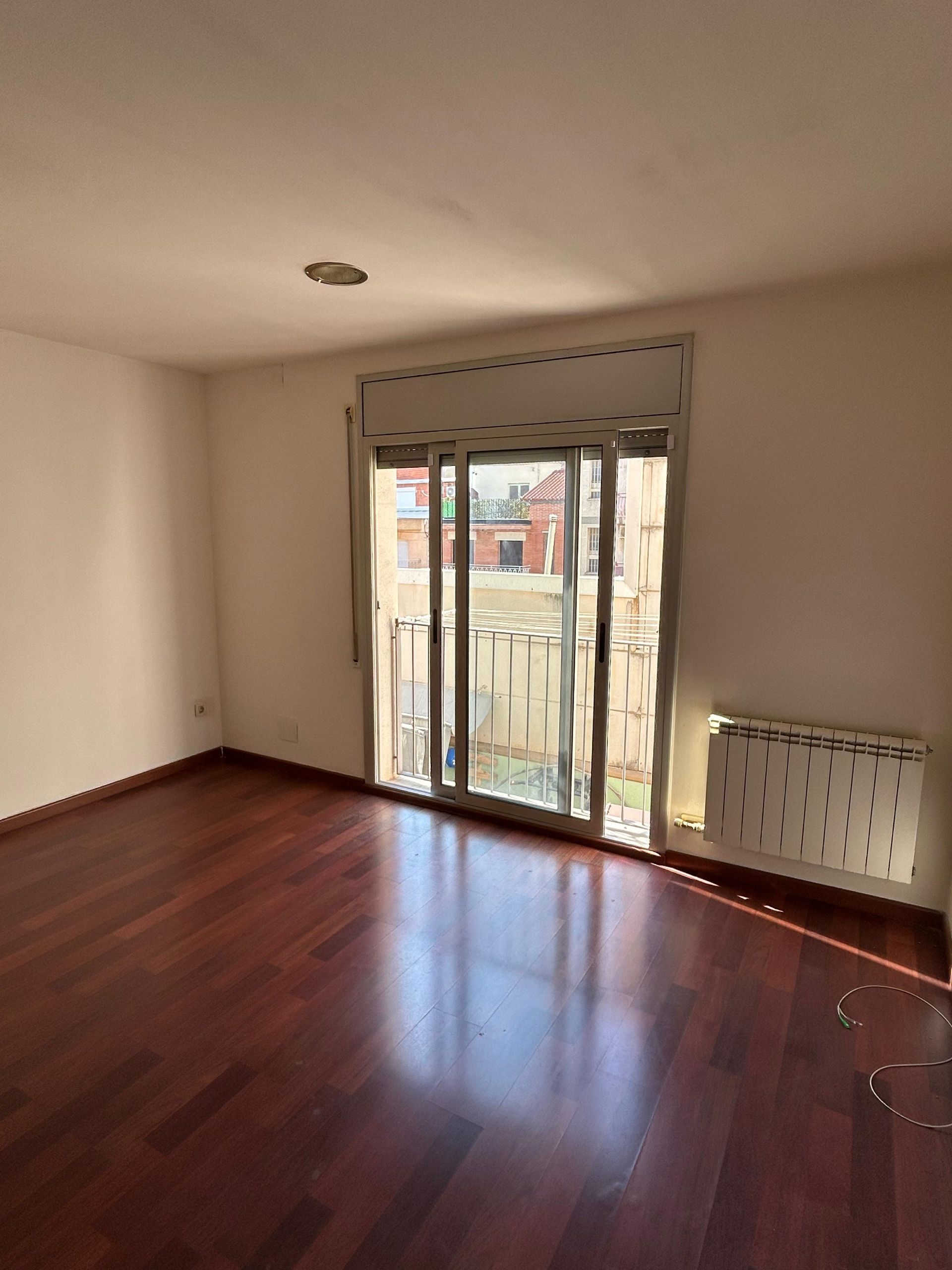 Habitación de Piso en venta en Terrassa con Calefacción