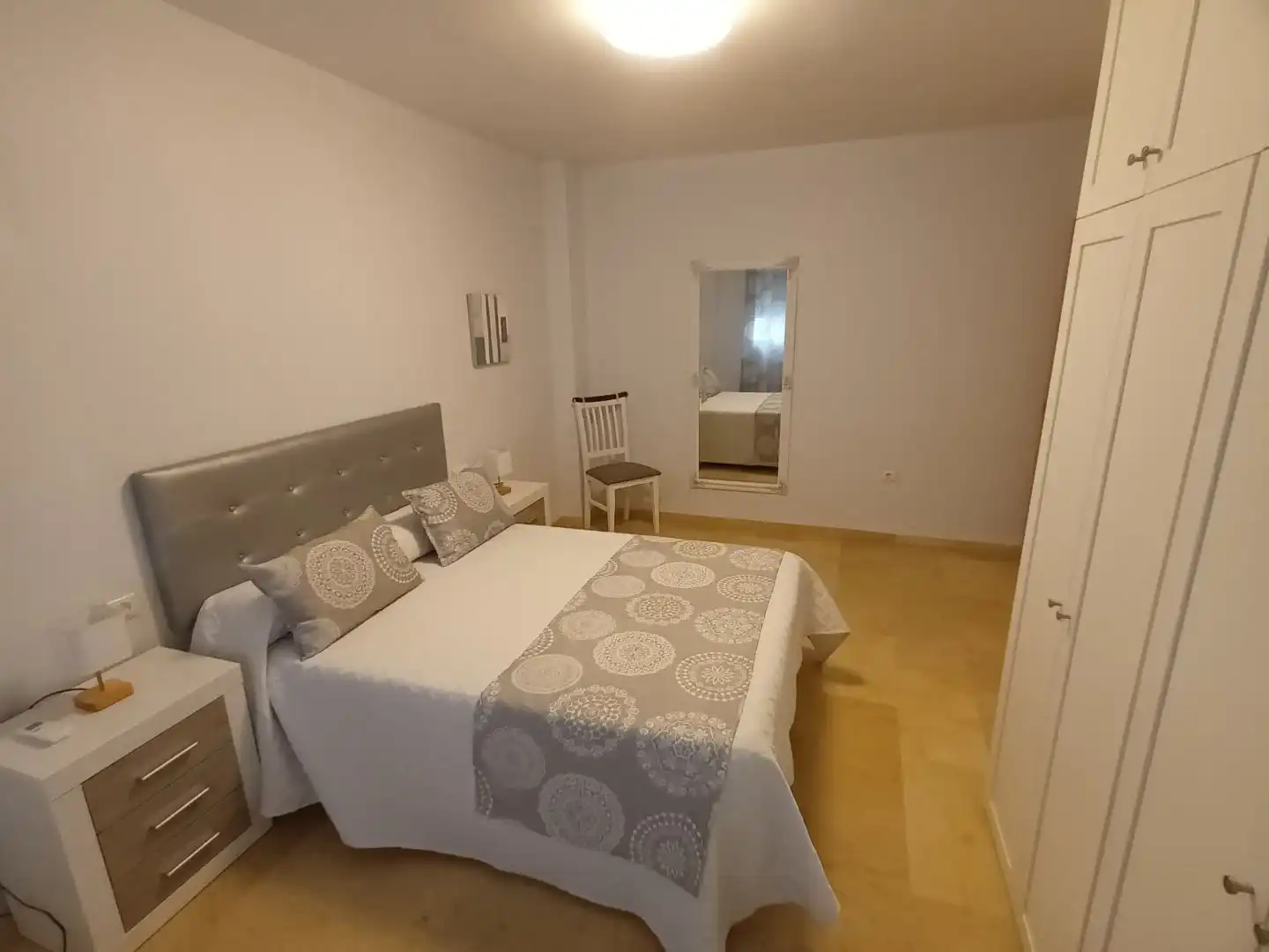 Piso en venta en Calle Ángel Ganivet, 14, Ciudad Jardín - Zoco