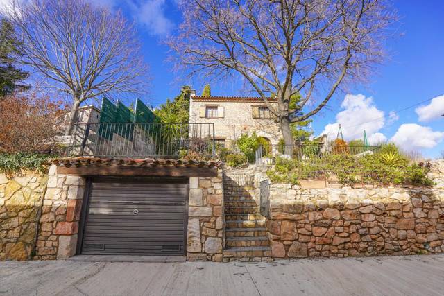 Casa-chalet en Venta en Calle ESGLESIA L' en Mont-ral