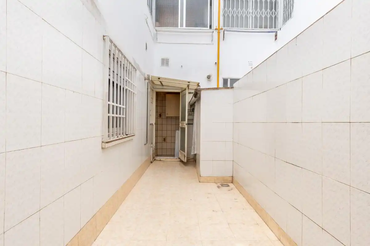 Piso en venta en Valencia con Calefacción, Terraza y Balcón