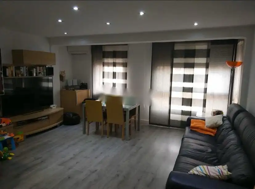 Piso en venta en Carrer Julio Colomer, 2