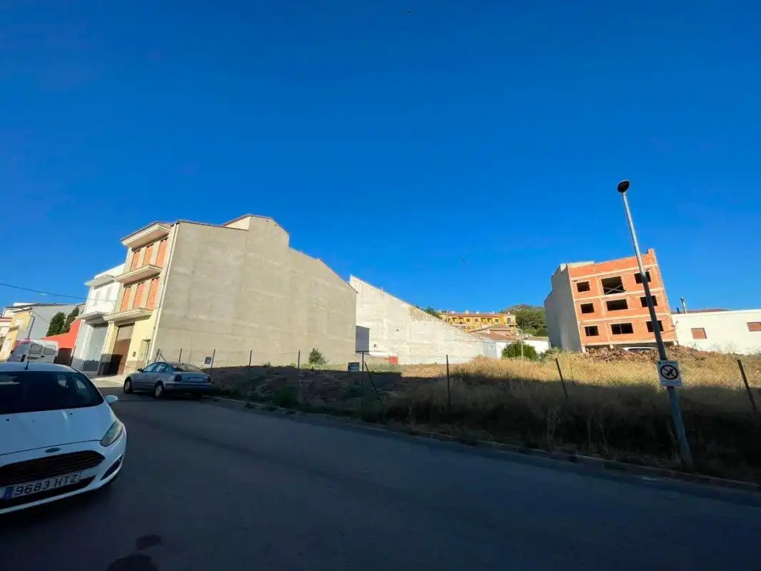 Residential land for sale in Carrer Portal de Villena, imagen 2