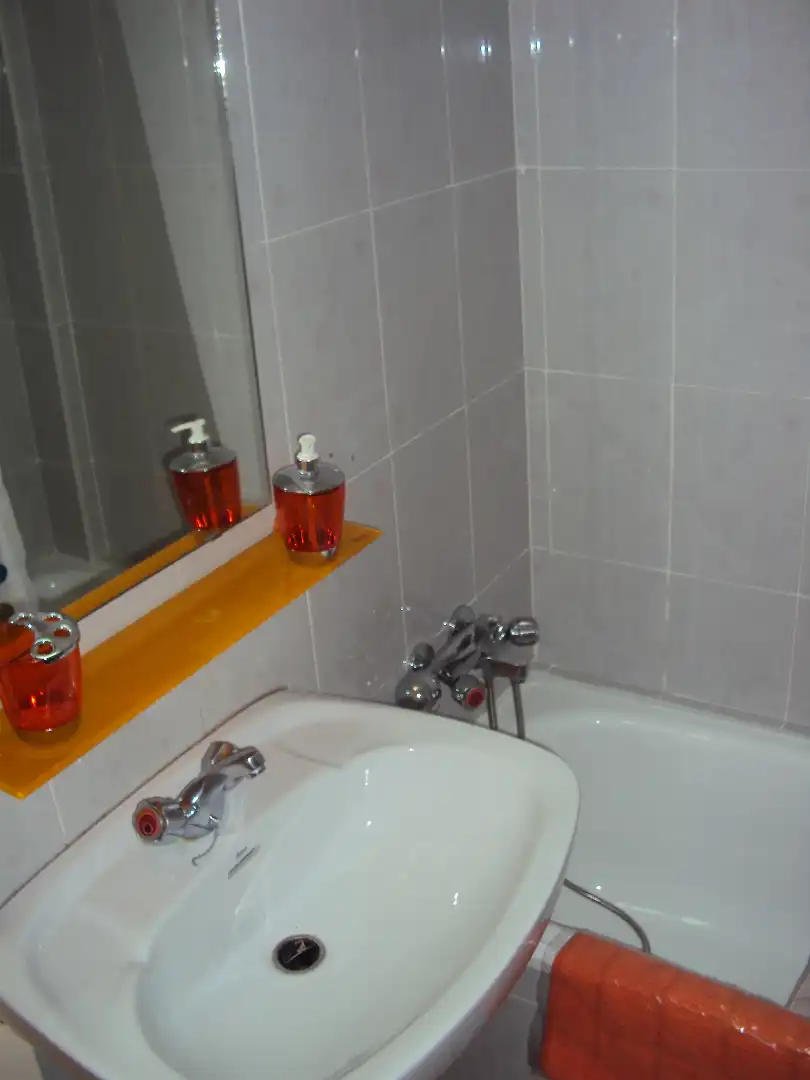 Estudio de alquiler en Calle Capuchinas, 8, Centro - Sagrario