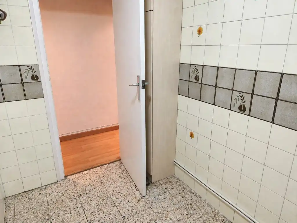 Flat for sale in Barcelona  with Balcony