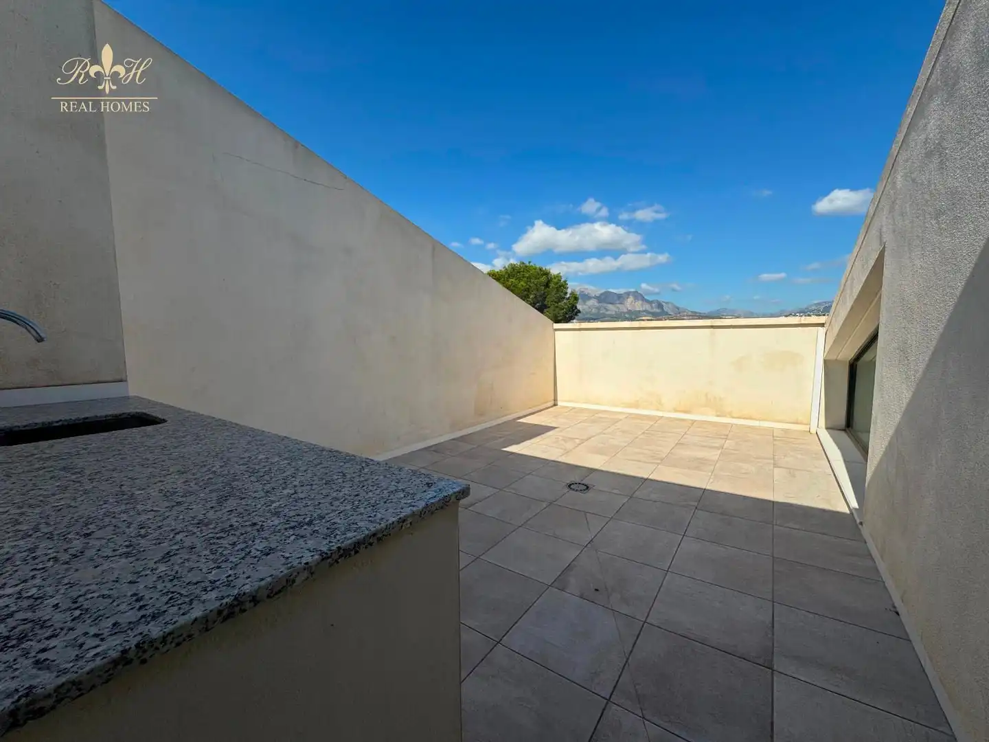 Terrace of Detached homes for sale in L'Alfàs del Pi  with Air Conditioner, Heating and Private garden