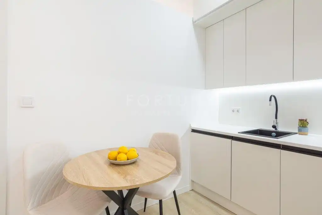 Cuina de Apartament en venda en Málaga amb Aire condicionat, Moblat i Forn