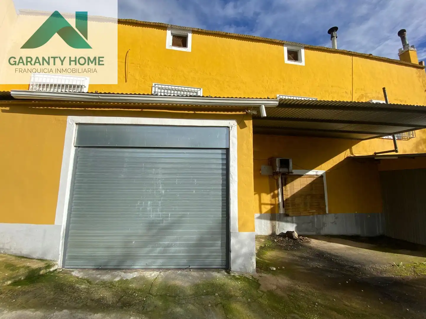 Vista exterior de Casa o chalet en venta en Lucena con Aire acondicionado, Jardín privado y Terraza