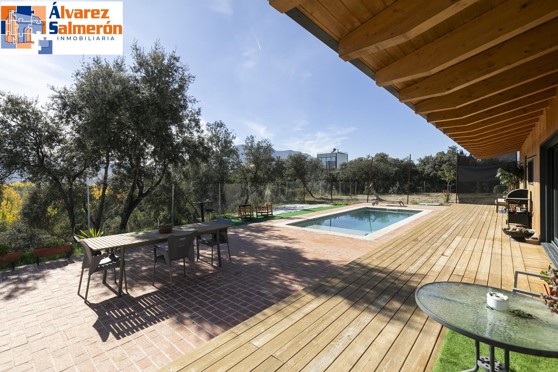 Jardí de Finca rústica en venda en Maracena amb Jardí privat, Terrassa i Piscina