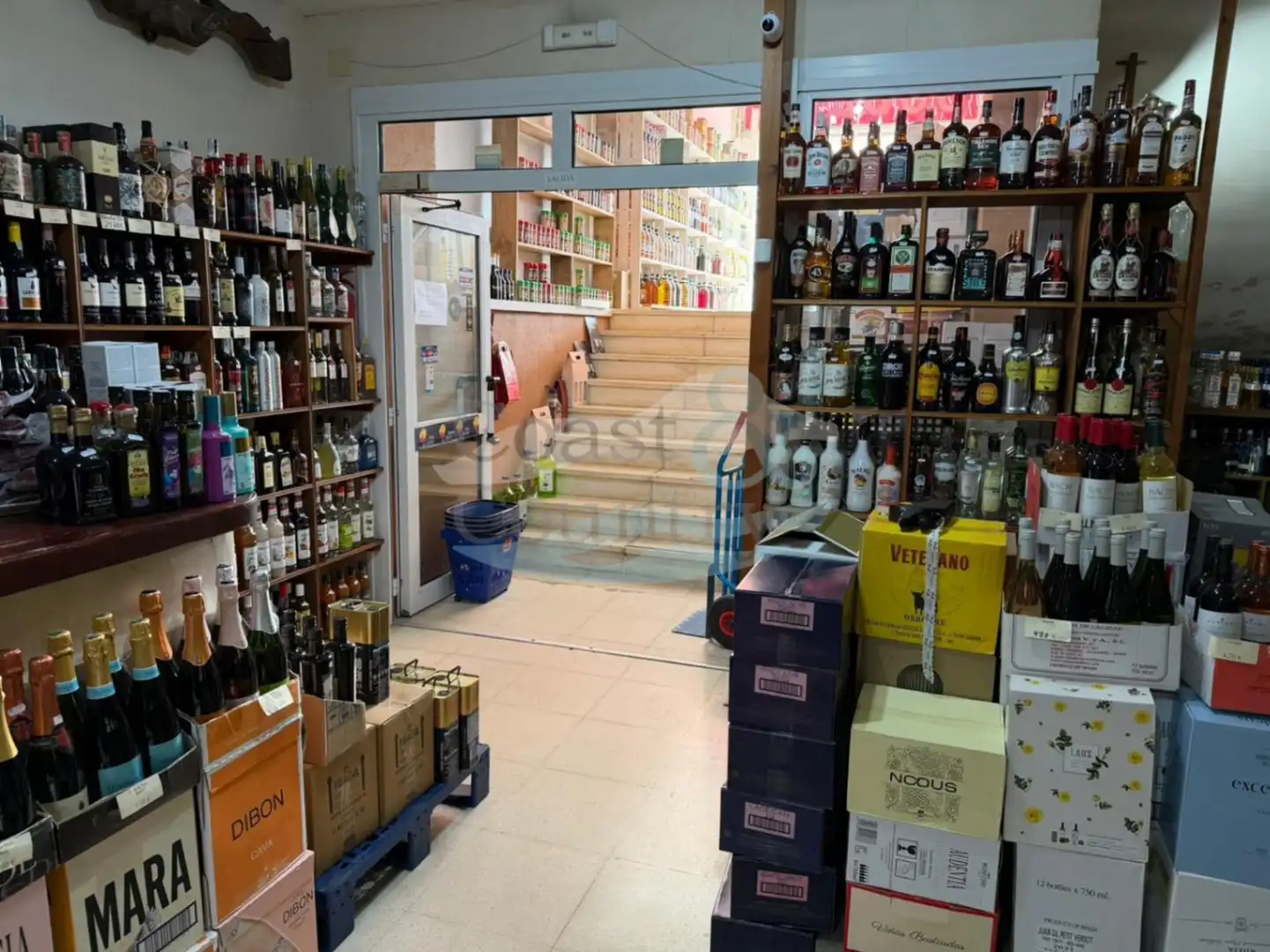 Locale commerciale in vendita a Casco Urbano