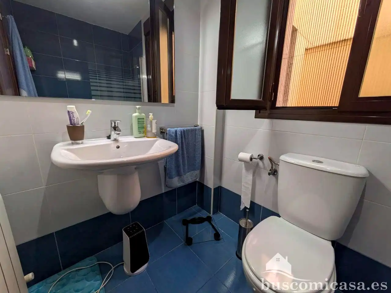 Bathroom of Flat for rent in Linares  with Air Conditioner, Terrace and Furnished