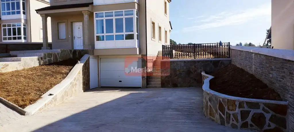 Chalet con jardín en venta en Parroquias del Este, imagen 47