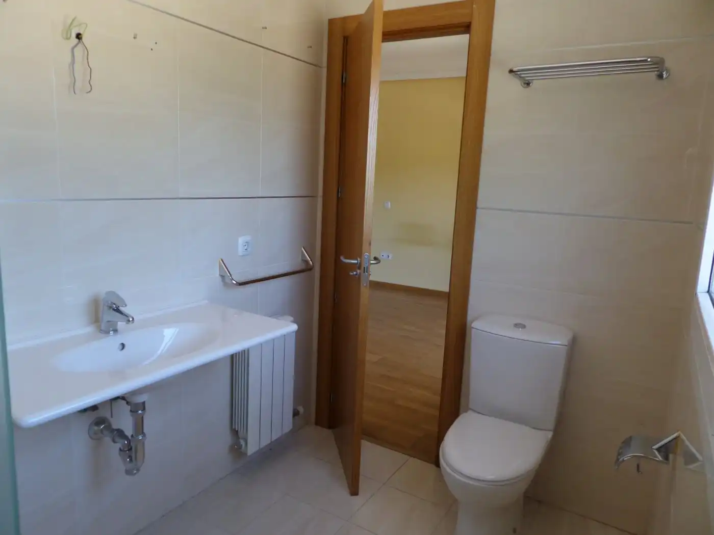 Baño de Casa adosada en venta en Laguna de Duero con Calefacción, Terraza y Trastero