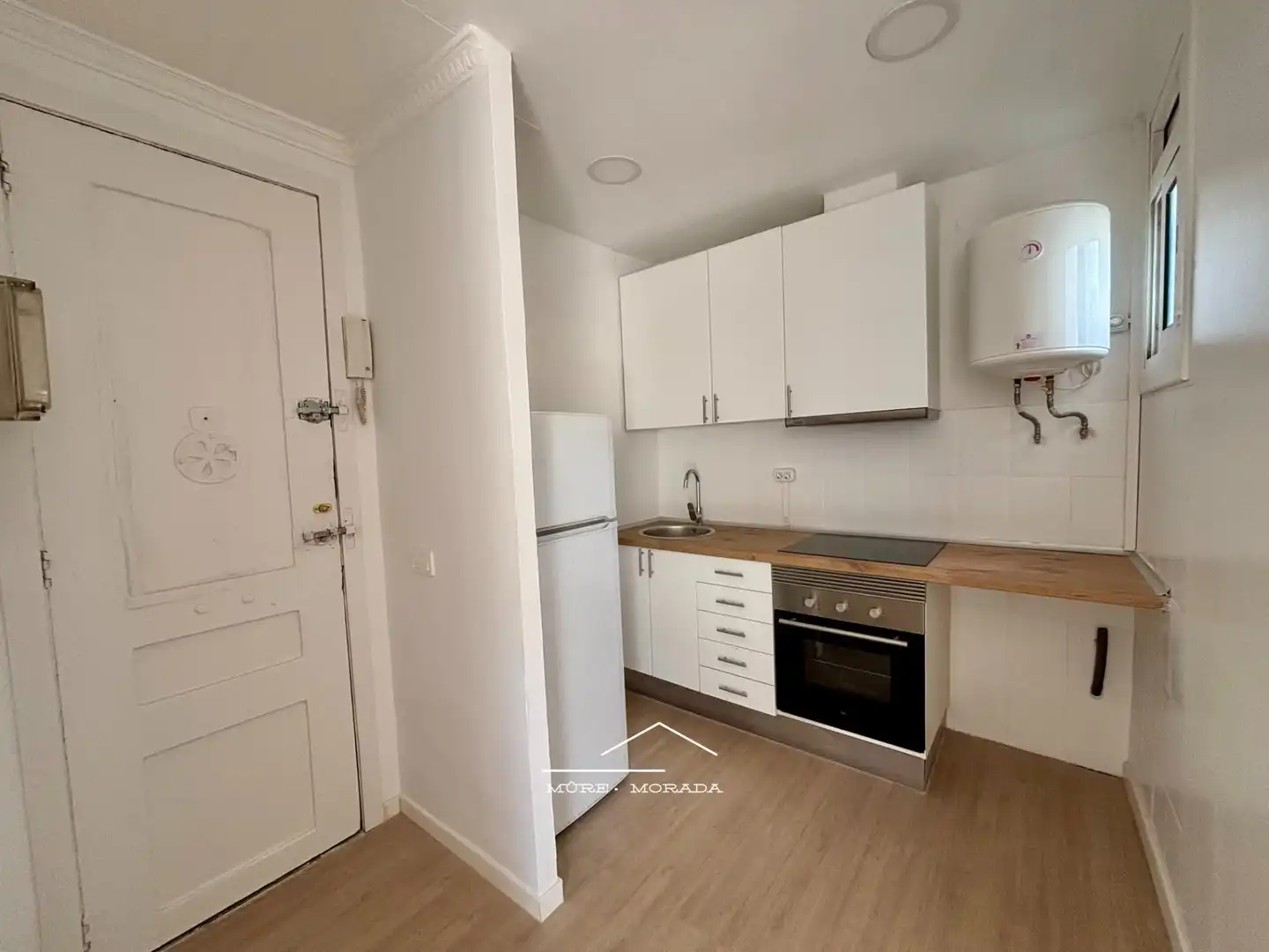 Kitchen of Flat for sale in Barcelona  with Parquet flooring and Terrace