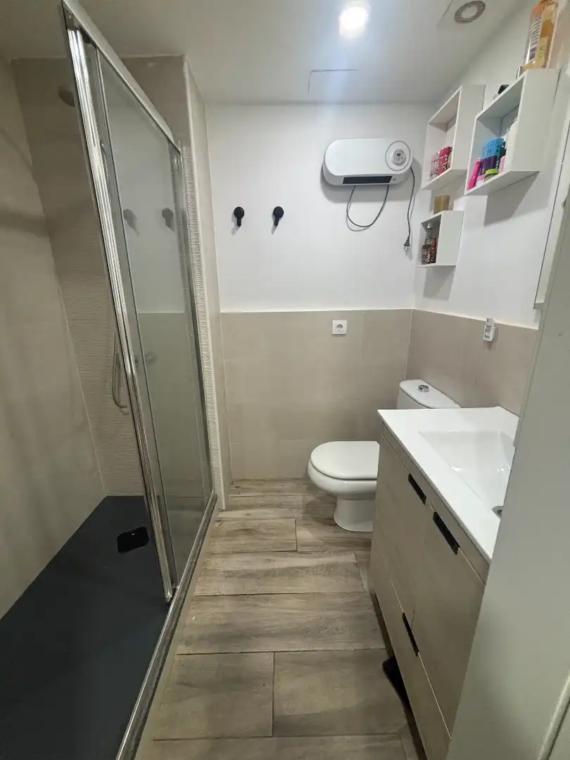 Local comercial en venda a Carrer de Lluís Domènech i Montaner, imagen 14