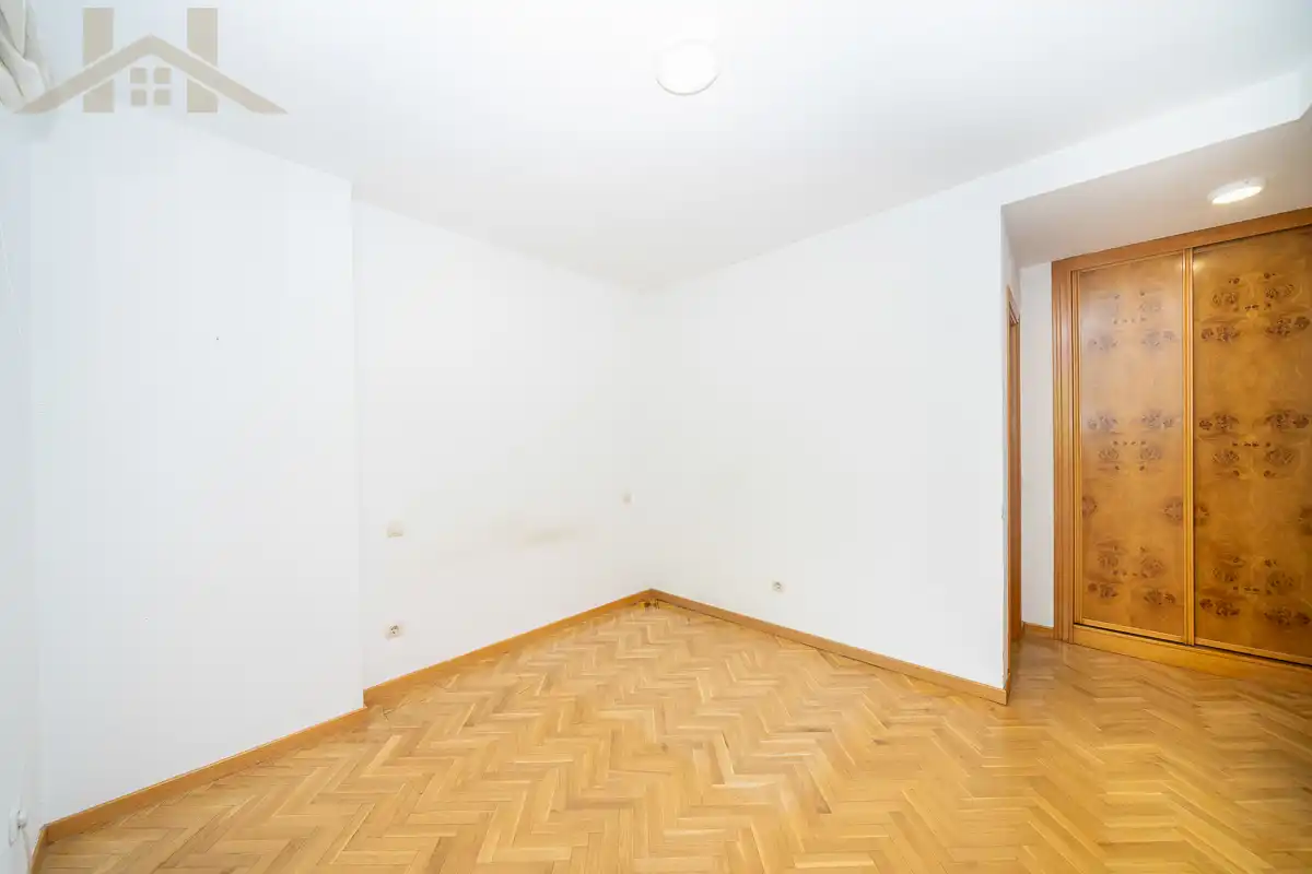 Pis en venda en El Escorial amb Calefacció, Parquet i Terrassa