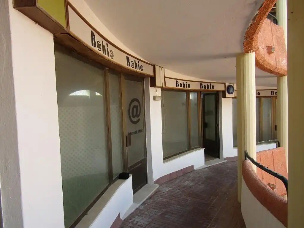 Local comercial en venda a Av Los Delfines, imagen 2