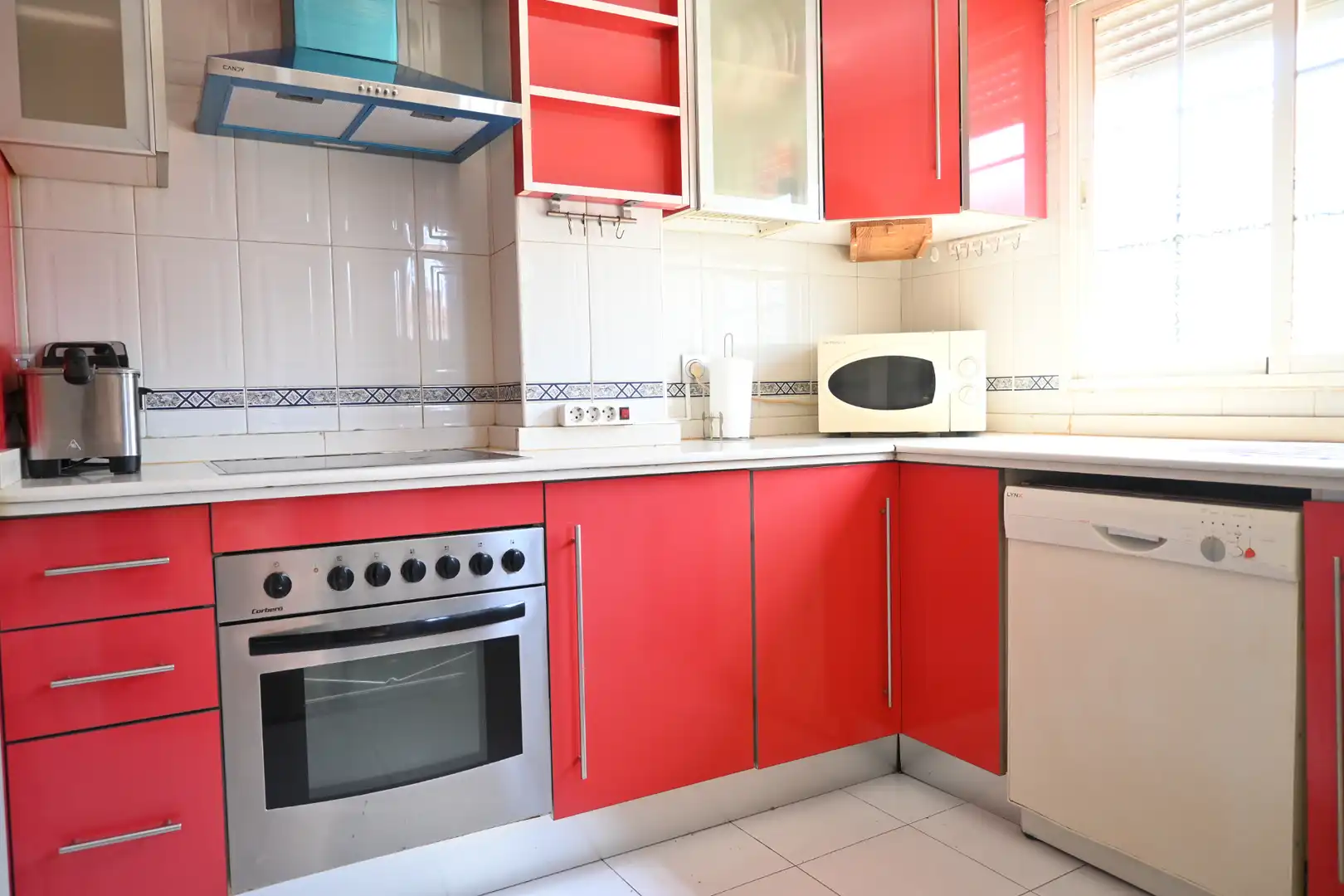 Kitchen of Flat for sale in Churriana de la Vega  with Balcony